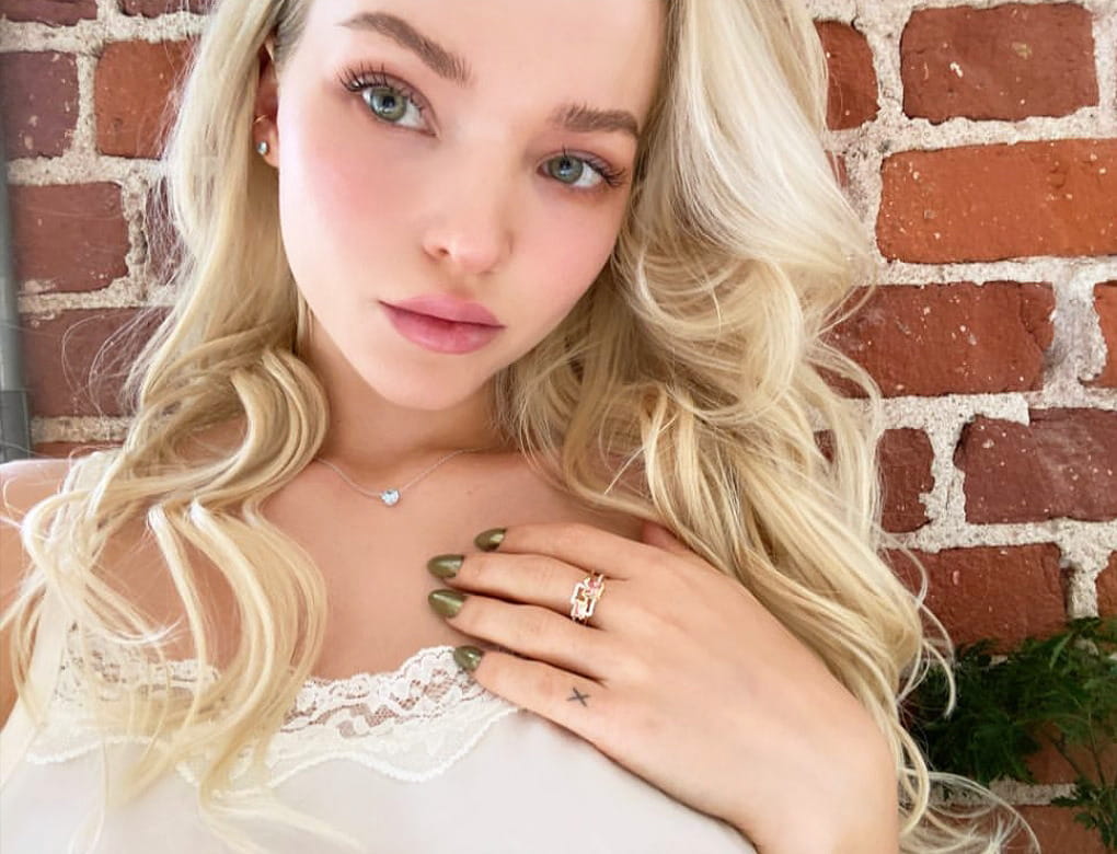 Dove Cameron age, Dove Cameron bikini, Dove Cameron biography, Dove Cameron boyfriend, Dove Cameron bra size, Dove Cameron breast size, Dove Cameron butt size, Dove Cameron cup size, Dove Cameron dress size, Dove Cameron eyes color, Dove Cameron father, Dove Cameron favorite exercise, Dove Cameron favorite food, Dove Cameron favorite perfume, Dove Cameron favorite sport, Dove Cameron feet size, Dove Cameron full-body statistics, Dove Cameron hair color, Dove Cameron height, Dove Cameron instagram, Dove Cameron Measurements, Dove Cameron merchandise, Dove Cameron mother, Dove Cameron movies, Dove Cameron net worth, Dove Cameron personal info, Dove Cameron shoe, Dove Cameron wallpapers, Dove Cameron weight, hollywood celebrities, hot hollywood actresses, hottest celebrities, most famous hollywood celebrities, top female hollywood stars