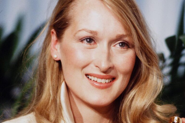 American Actress, American Celebrities, hollywood celebrities, hot hollywood actresses, hottest celebrities, Meryl Streep age, Meryl Streep boyfriend, Meryl Streep eyes color, Meryl Streep feet size, Meryl Streep full-body statistics, Meryl Streep hair color, Meryl Streep height, Meryl Streep Measurements, Meryl Streep Nationality, Meryl Streep net worth, Meryl Streep personal info, Meryl Streep Short Biography, Meryl Streep wallpapers, Meryl Streep weight, most famous hollywood celebrities, top female hollywood stars