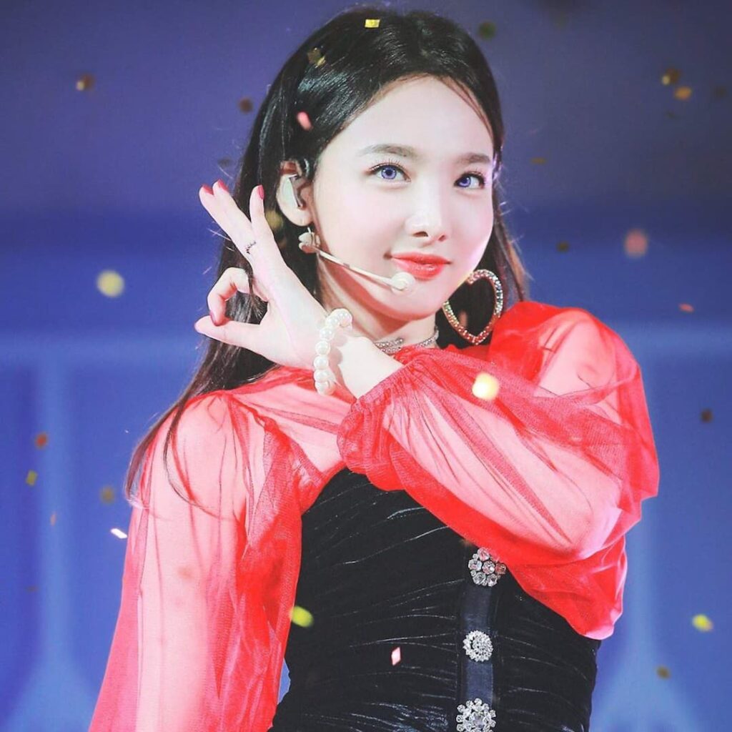 Nayeon TWICE Height, Weight, Age (South Korean Celebrities) - Celebrity