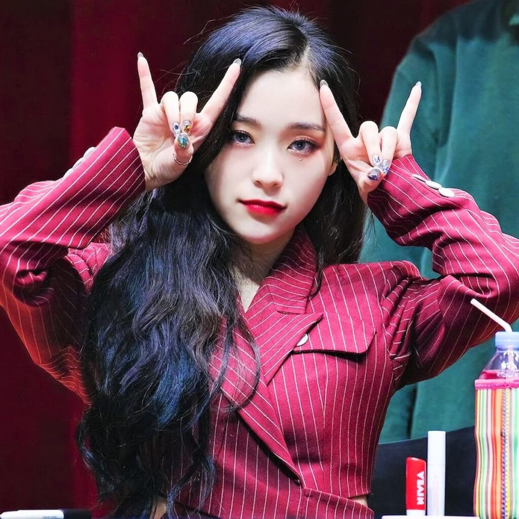 Gahyeon Dreamcatcher Height, Weight, Age (South Korean Celebrities