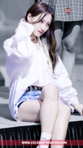 Beautiful South Korean Singer, Dreamcatcher, Dreamcatcher Members, Female Singers, Female South Korean Singers, Most Beautiful Girls from South Korea, Siyeon age, Siyeon Body Statistics, Siyeon Dreamcatcher height, Siyeon Dreamcatcher Measurements, Siyeon weight, South Korea, South Korean Celebrities, South Korean Dancers, South Korean Girl Group, South Korean Girls, South Korean Girls Band, South Korean Music Group, South Korean Rappers, South Korean Women